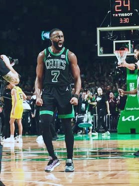 塔图姆连续三场比赛得分超过领先优势明显，切尔西不断突破！