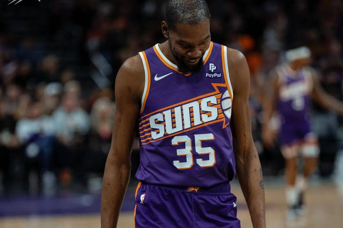 关于杜兰特重返赛场，重要助攻首场状态出色，IG观众沸腾！赛场气氛高涨的信息