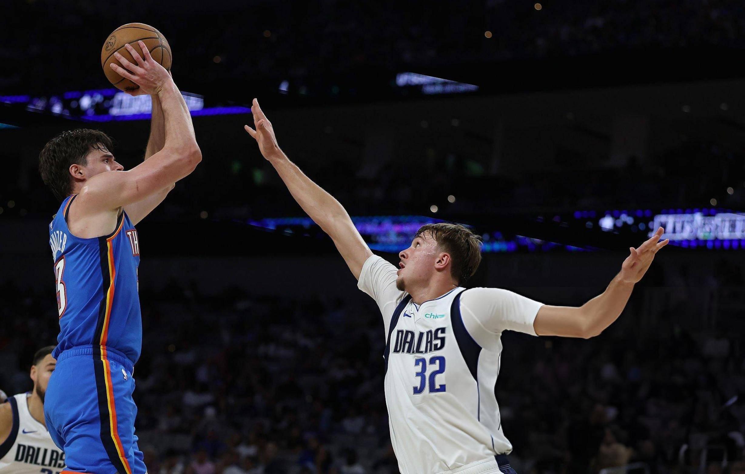 关于浓眉哥回归赛场，逆转首场状态亮眼，独行侠观众沸腾！的信息